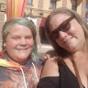 Meet your Posher, Pam